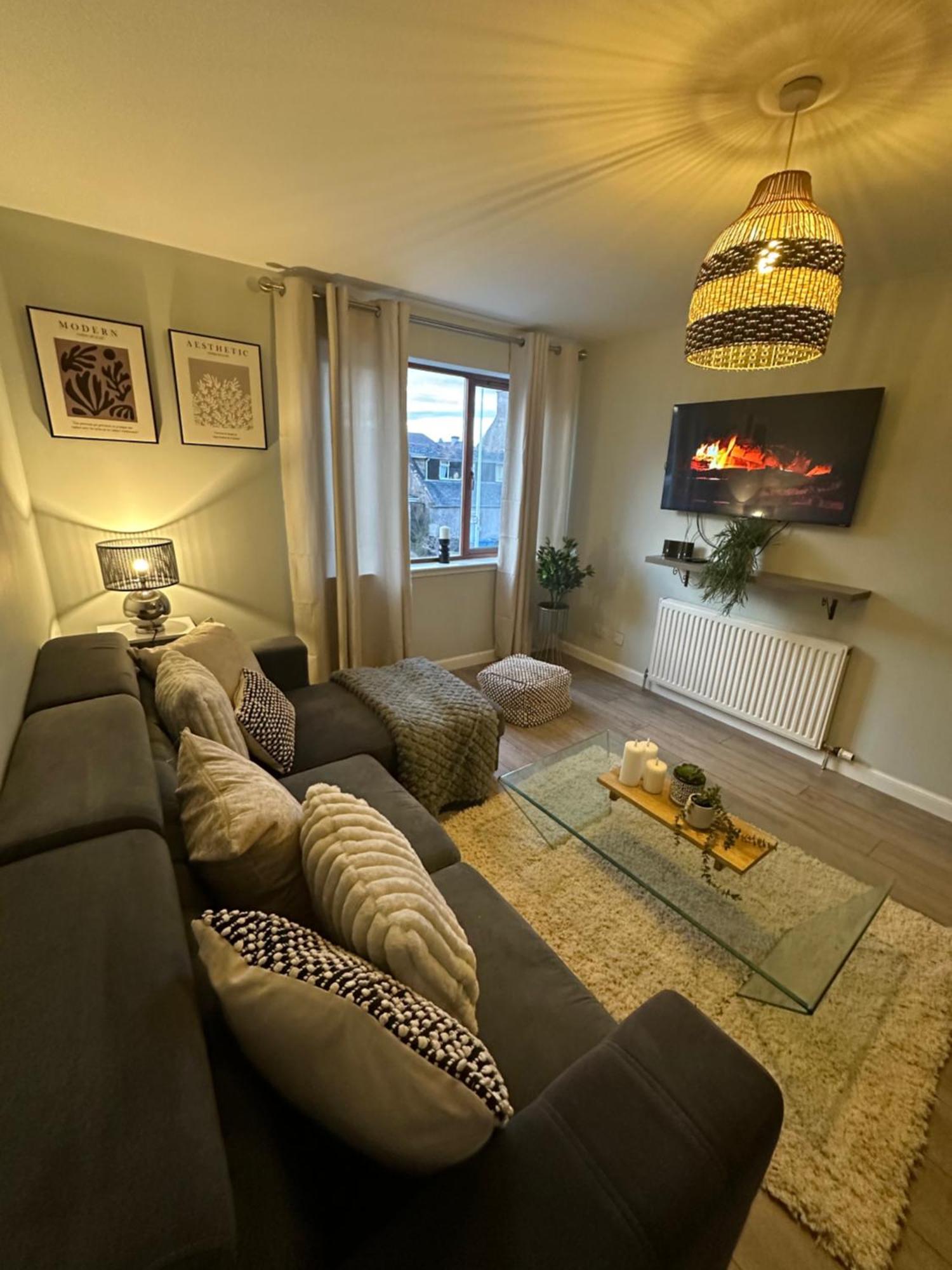 Lovely Modern 2 Bedrom Unit Close To City Center Dalneigh Extérieur photo